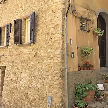 Casa Alberi * Volterra